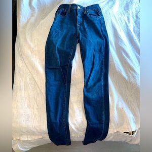 LEVI’S 720 HIGH RISE SUPER SKINNY WOMEN'S JEANS